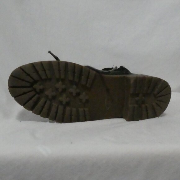 Unbranded | 11 inch bottom sole measured | Black Rugged Outdoor Boots - Picture 7 of 13